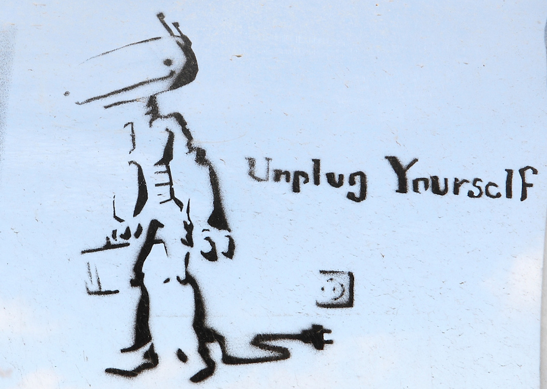 Graffiti-Unplug-Yourself