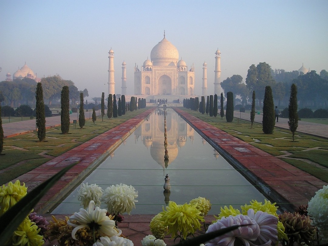 Taj-Mahal-at-Sunrise