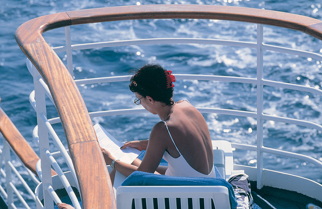 readingonboat