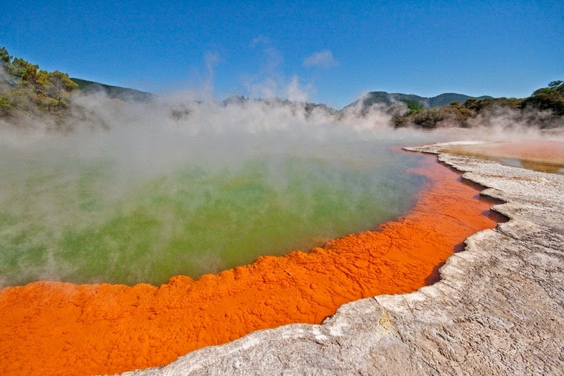 champagne pools