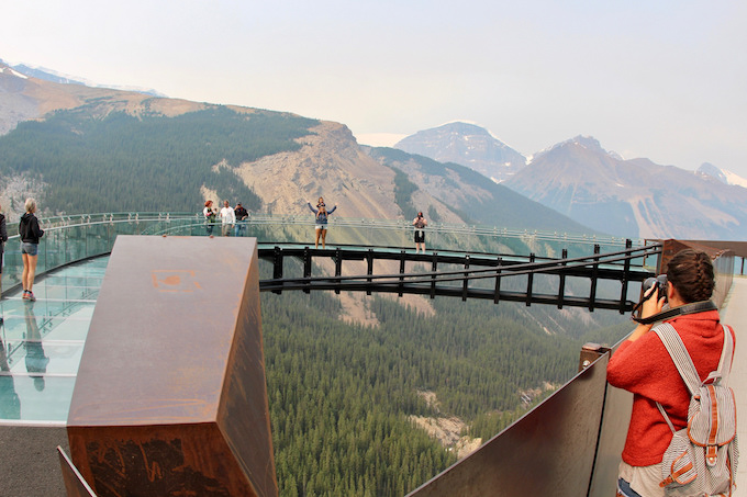 Tourists on the glacier skywalk, Alberta