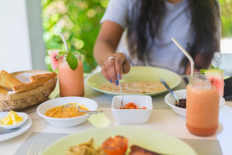 girl eating breakfast 