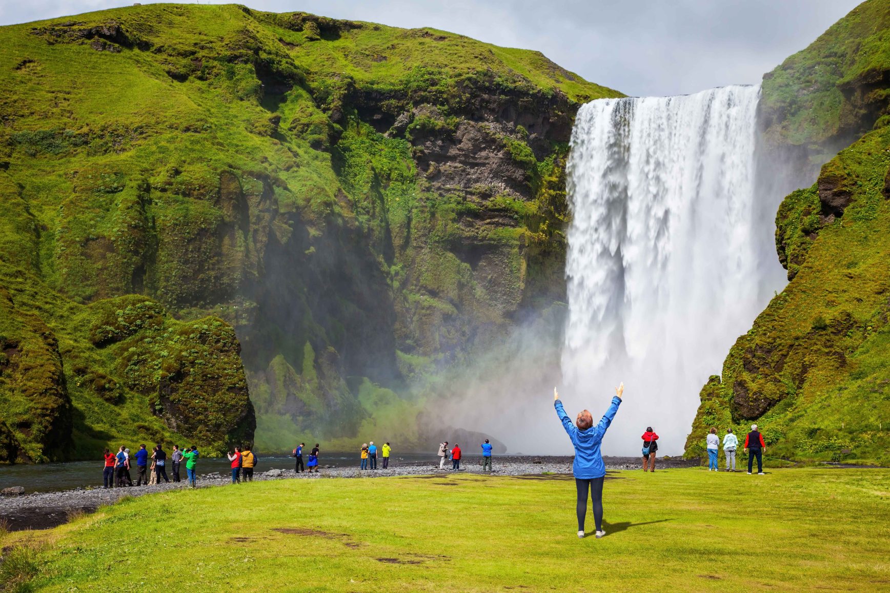 Tips For Senior Women Traveling Alone - Days to Come